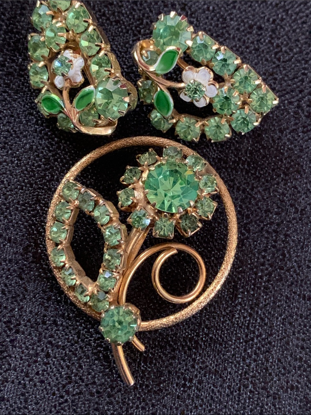 Vintage Green Crystal Floral Brooch & Clip-On Earrings Set
